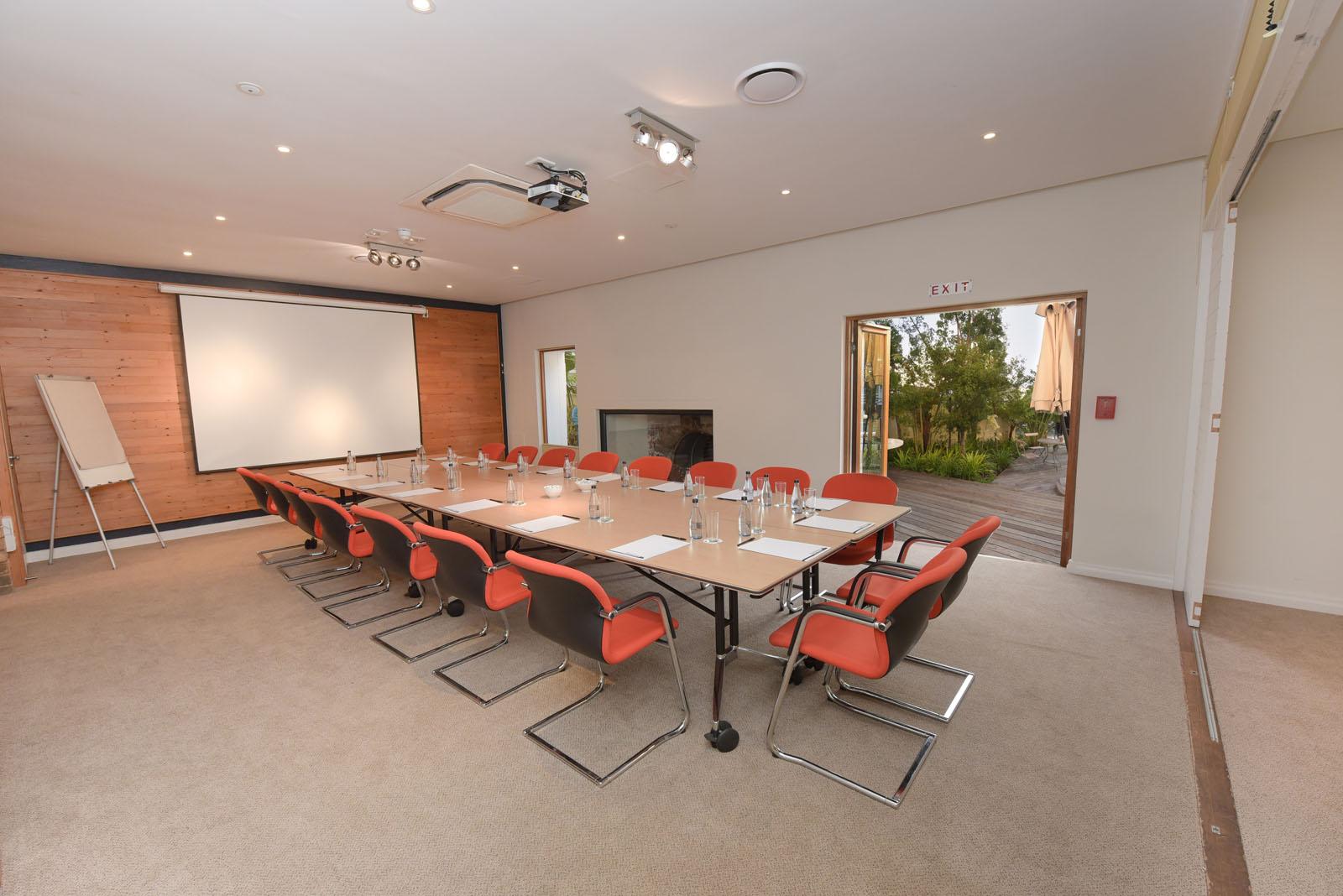 더 터빈 호텔 앤 스파 나이스나 외부 사진 Meeting room